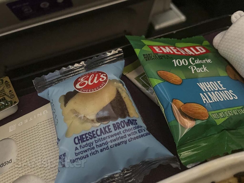 United Airlines 787-9 premium plus dessert and snacks