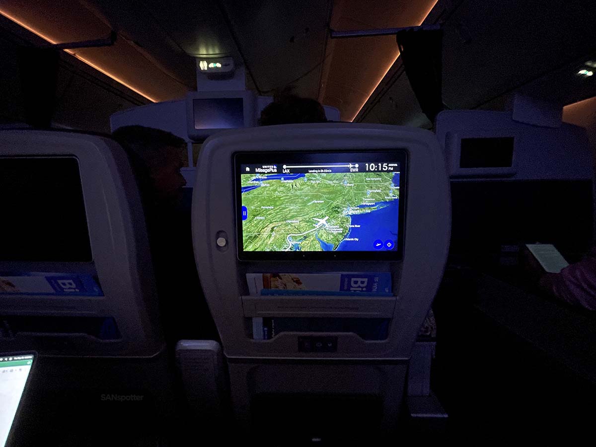 Map showing our descent into EWR on the seat back video screen in United Airlines 787-9 premium plus