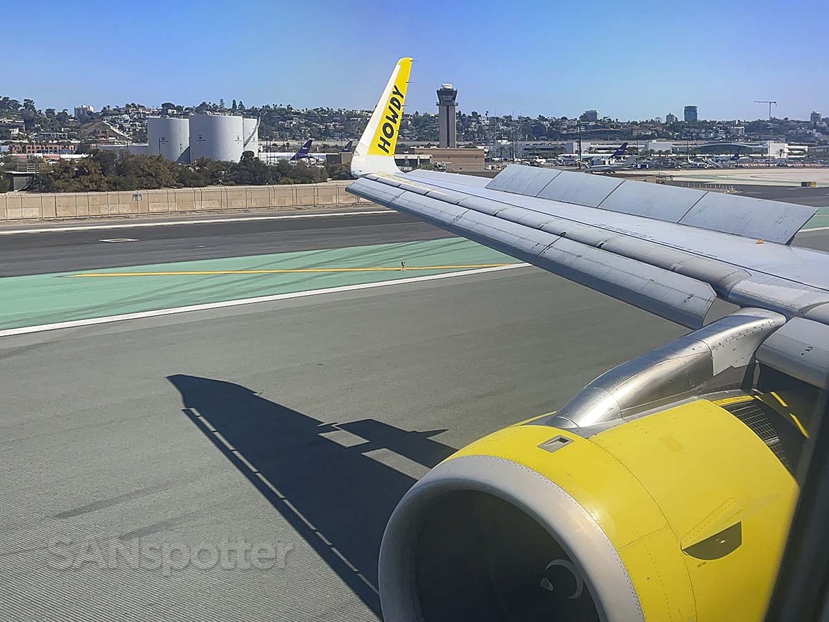 Spirit Airlines A320 touching down on runway 27 San Diego airport