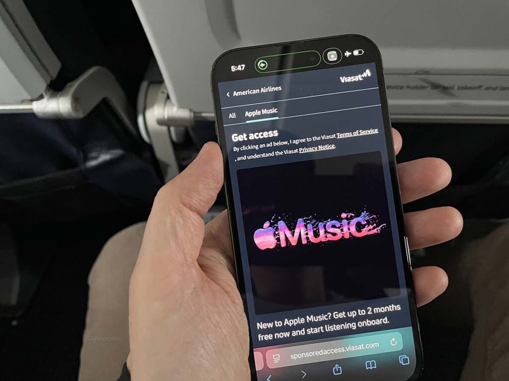 American Airlines A321 economy free apple music