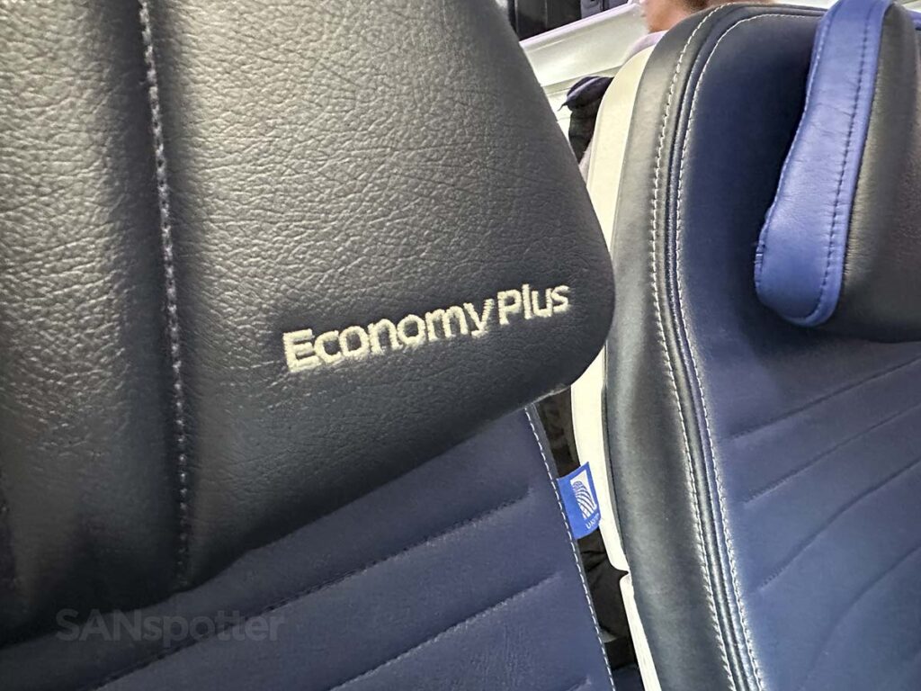 United 737 MAX 9 Economy Plus adjustable head rest