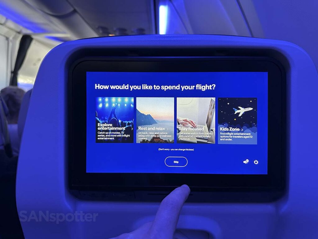 United 737 MAX 9 Economy Plus customization screen