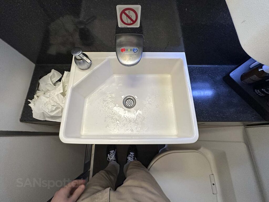 Swiss 777-300ER business class lavatory sink