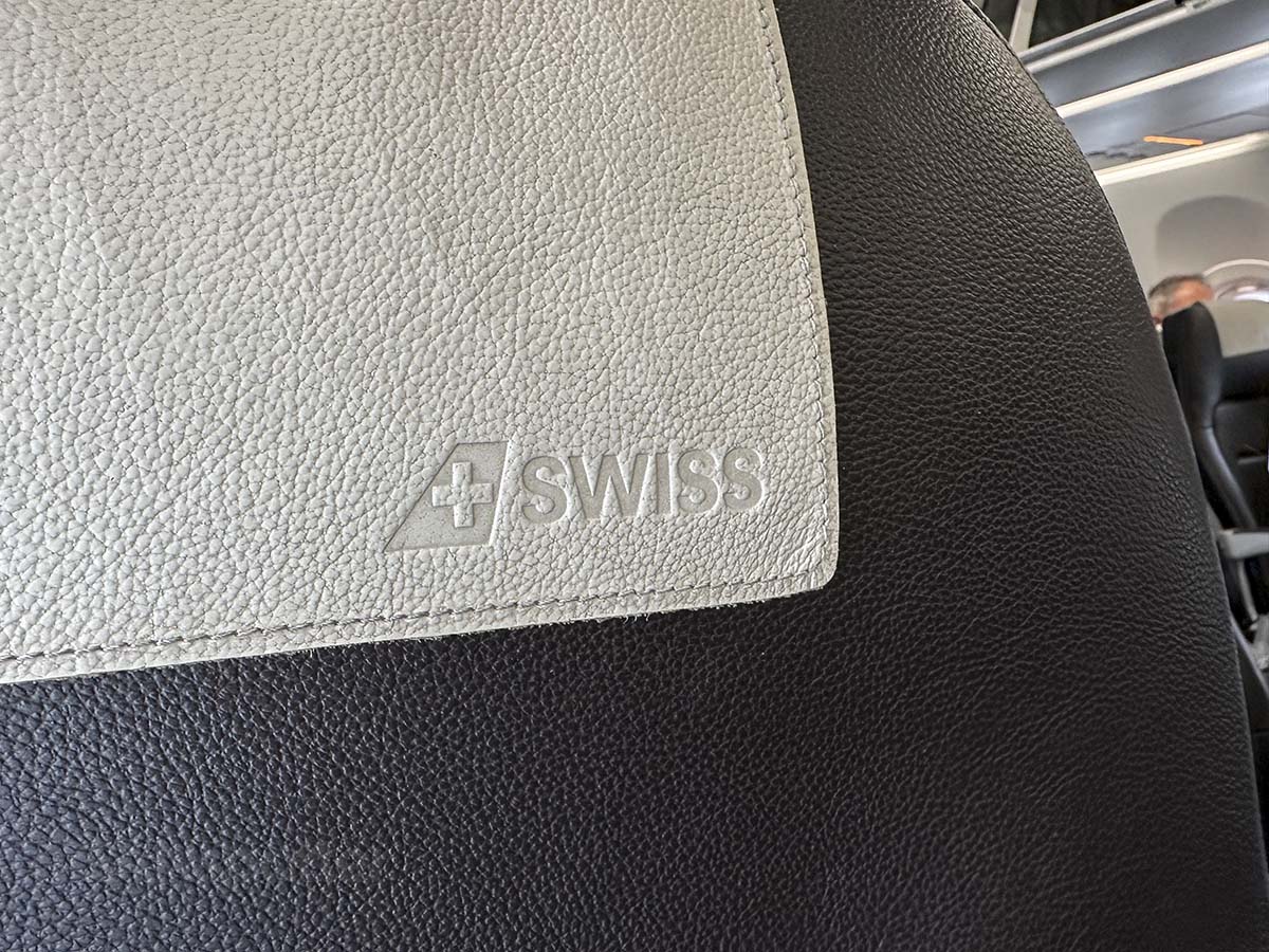 Swiss A320neo business class headrest cover