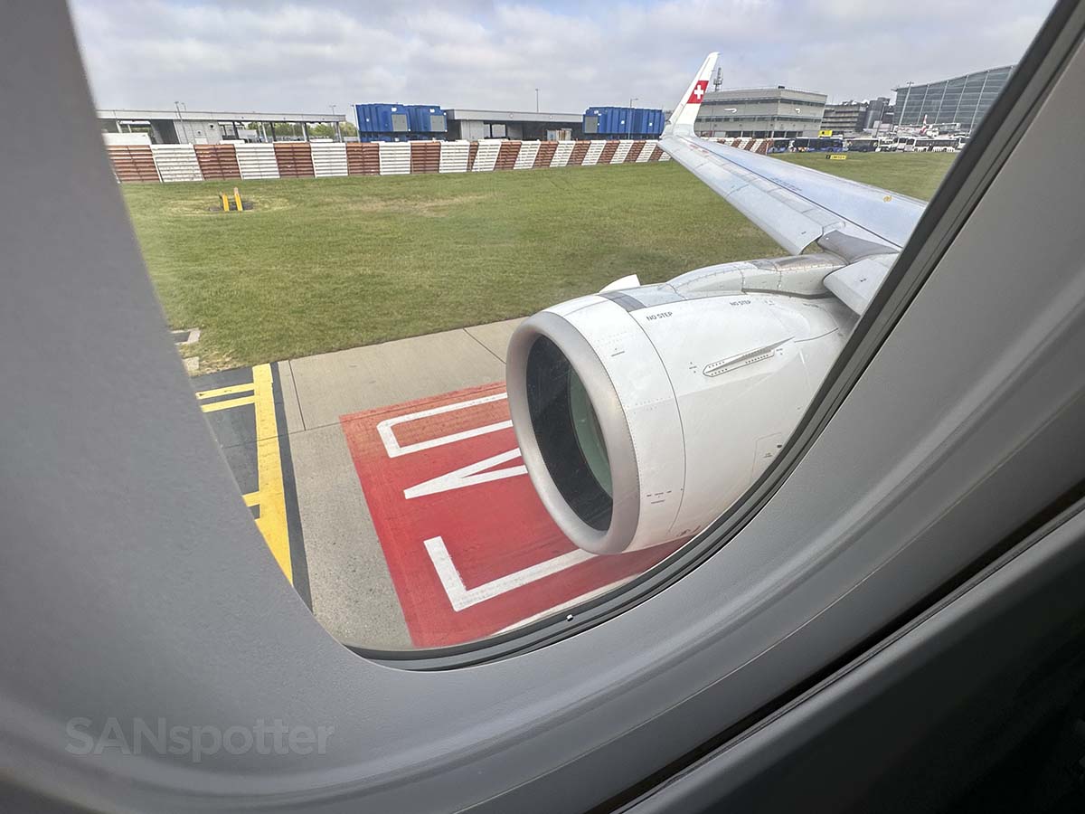 Swiss A320neo holding short of runway 09R moments before takeoff at LHR