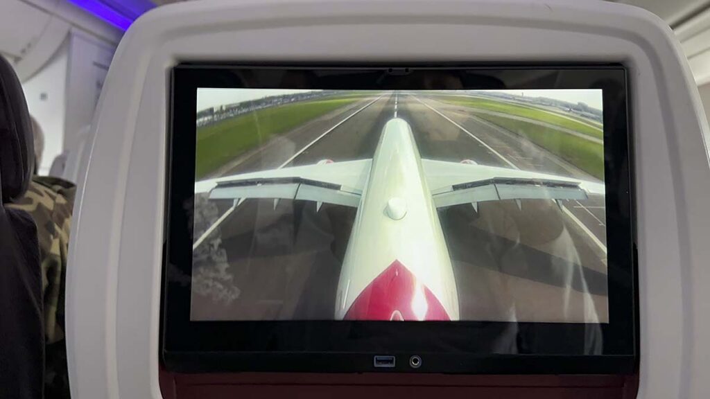 Watching the external camera of the landing on runway 09L at LHR on the seatback video screen in Virgin Atlantic A350-1000 Premium Economy 