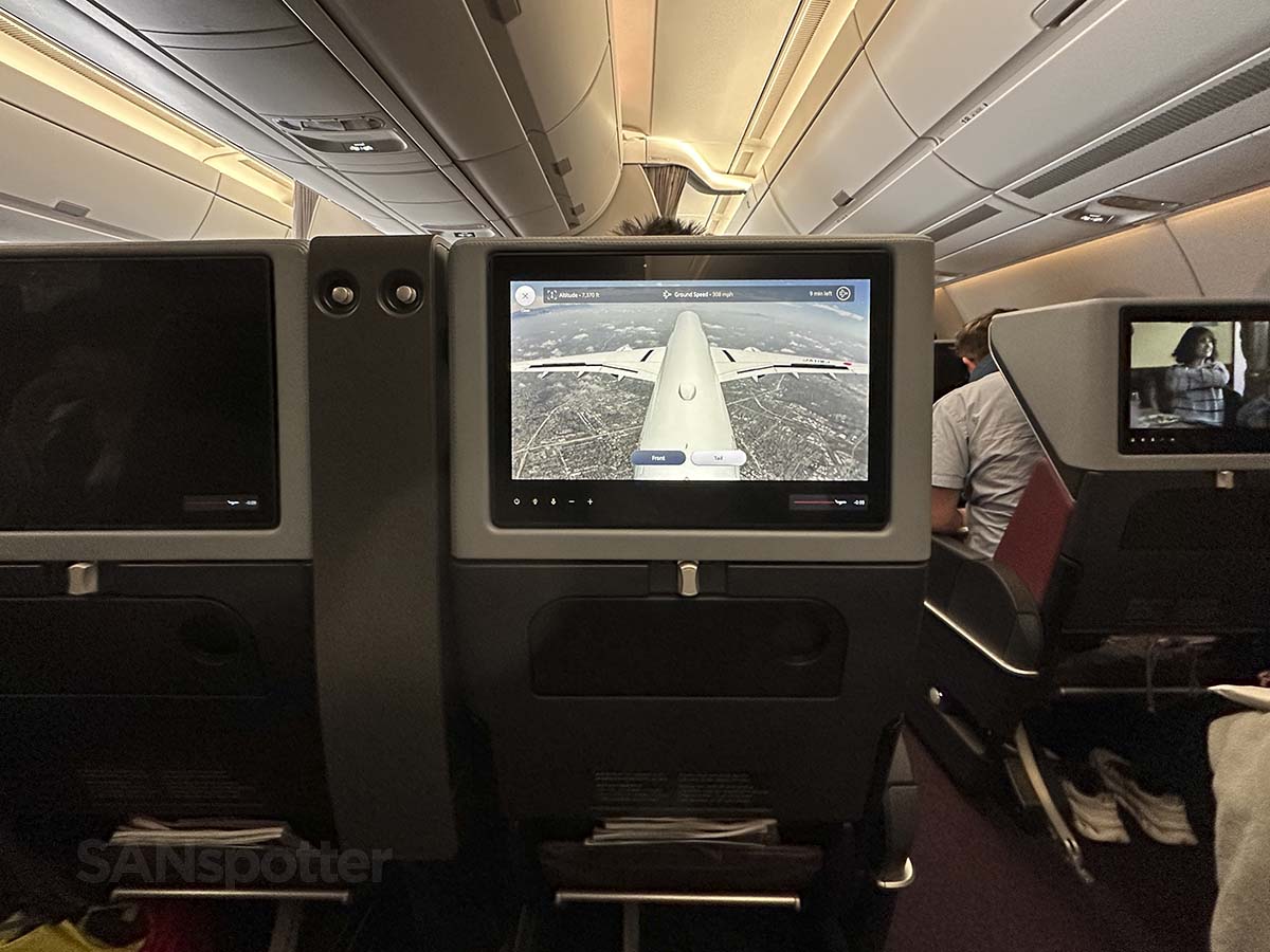 Watching the approach to LAX from the tail camera in JAL A350-1000 Premium Economy