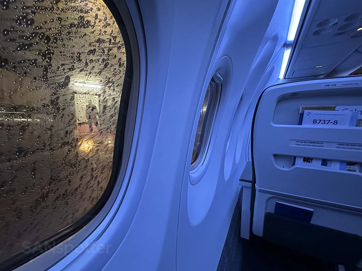 Korean Air 737 MAX 8 Business Class