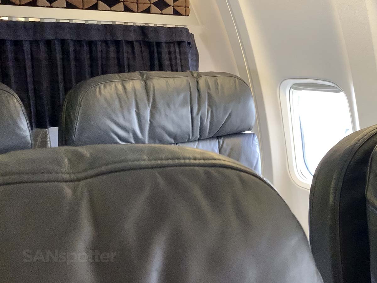 Alaska Airlines 737-800 first class headrests December 2018