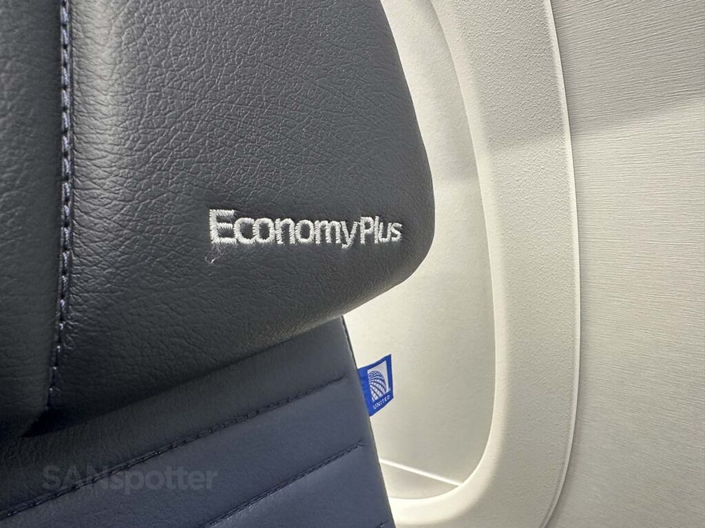 United A321neo Economy Plus headrest