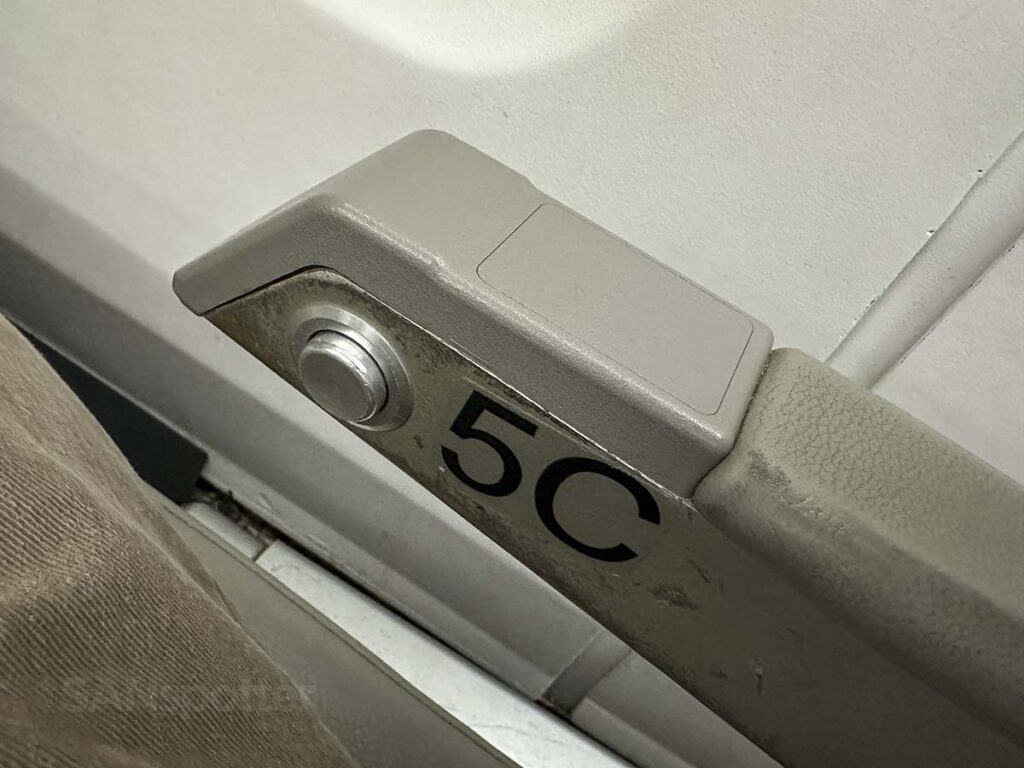 JSX Embraer 145 armrest with seat recline button