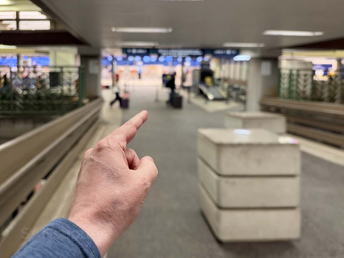 Walking into terminal 2 at HNL