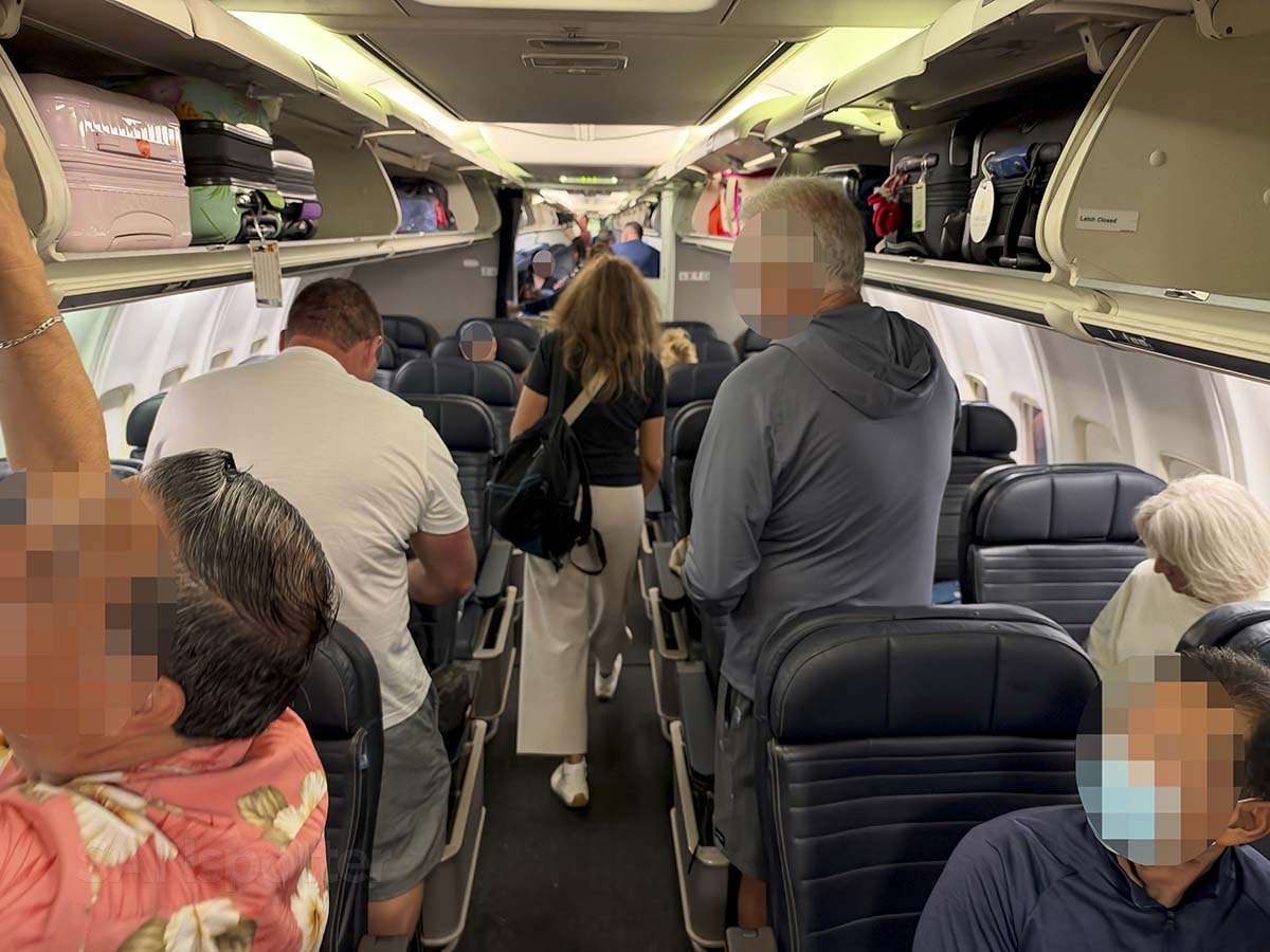 United Airlines 757-300 first class cabin
