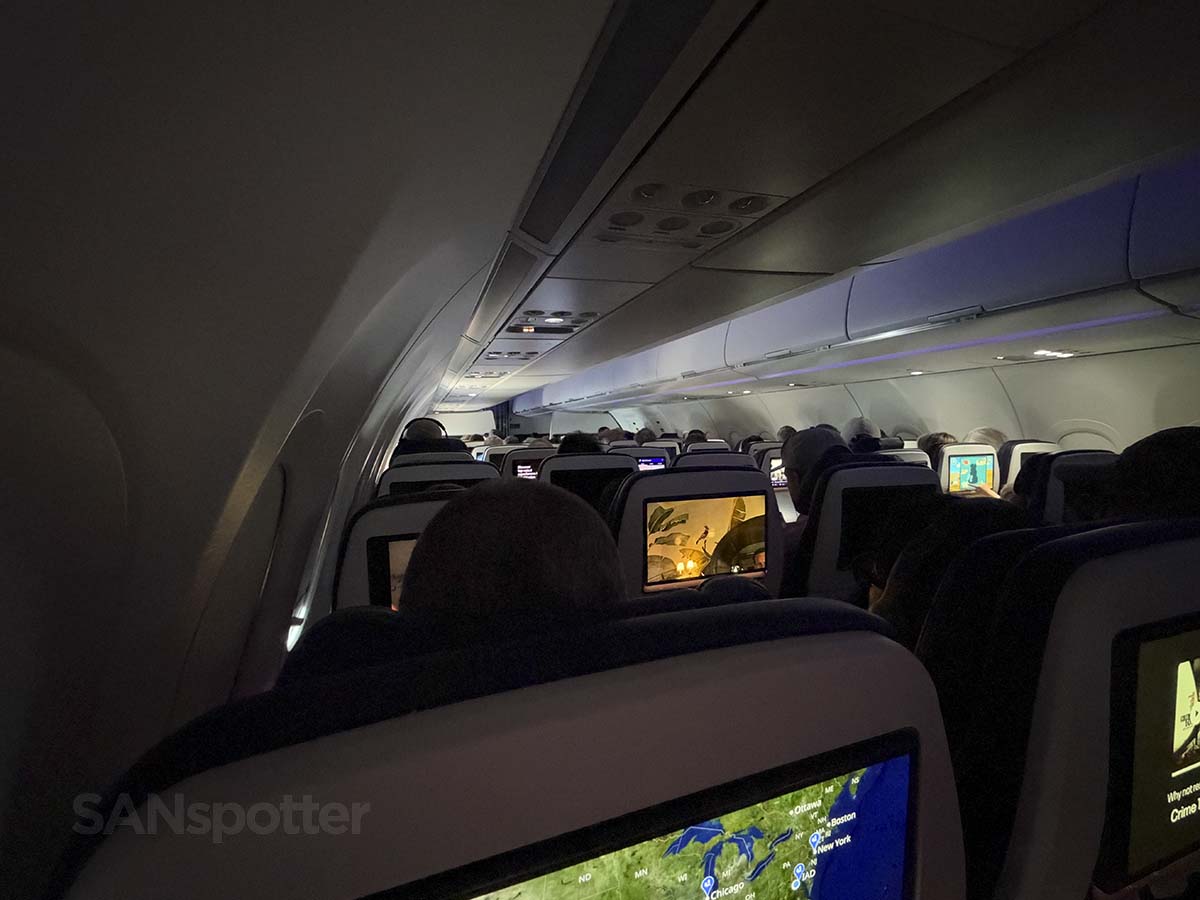 United Airlines A321XLR economy cabin with window shade closed